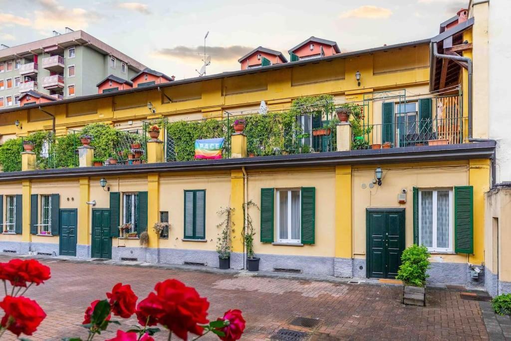 Relax Stay In A Typical Milan Courtyard - Navigli Exteriör bild